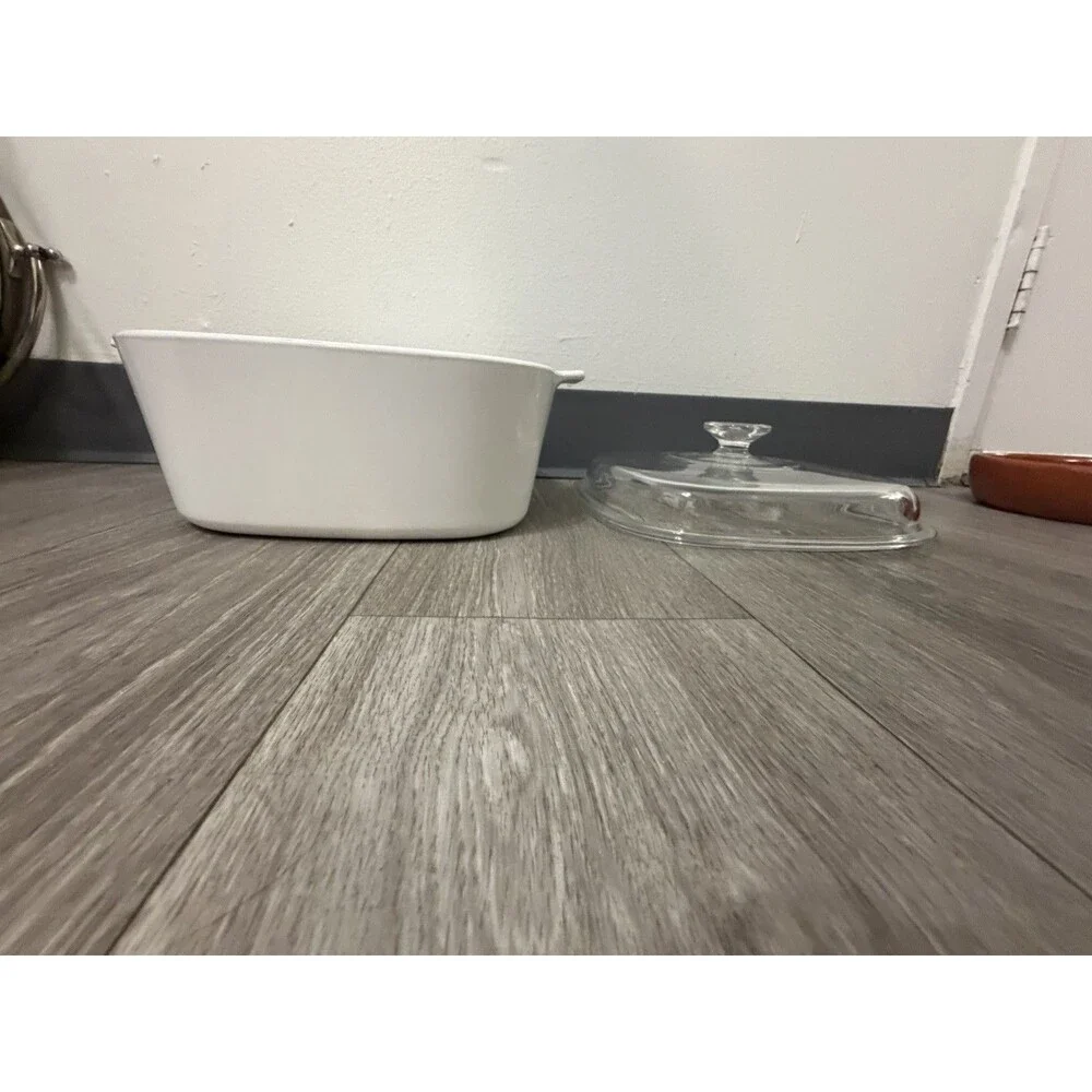 VTG All White Corning  A-5-B 5 Qt, Casserole Dish W/ Pyrex Lid 10” A-12-C